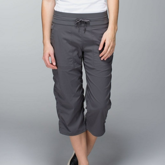 lululemon studio crop